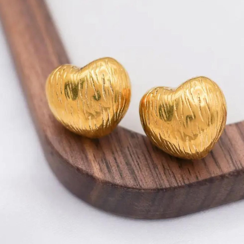 Aretes Dorados Corazón Texturizado