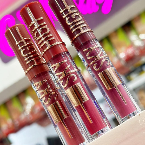 Labial Líquido Sky High – Acabado Mate de Larga Duración
