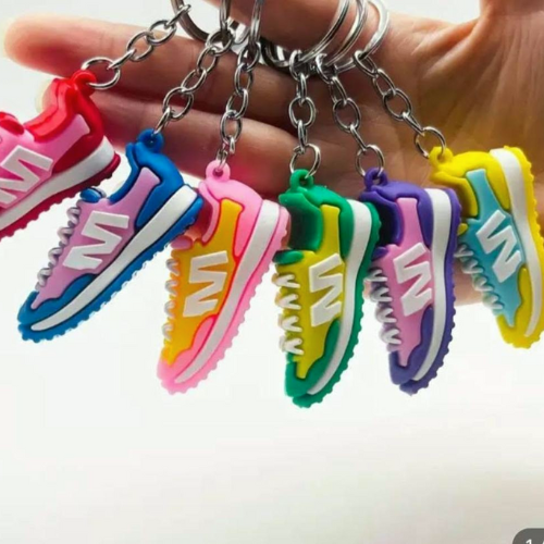 👟 Llavero Tenis Deportivo – Colores Surtidos