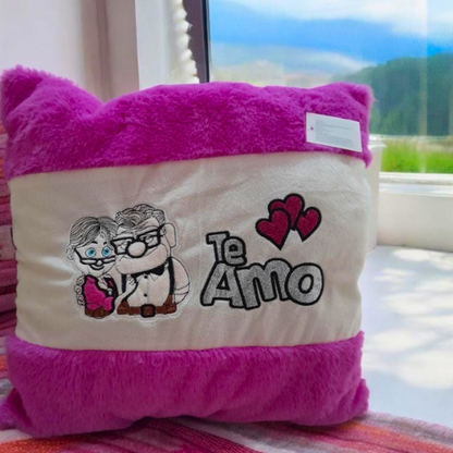 Cojín “Te Amo” con diseño romántico – Colores surtidos