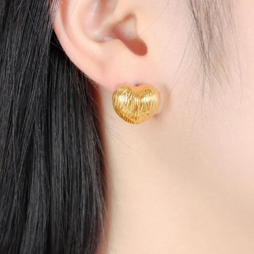 Aretes Dorados Corazón Texturizado