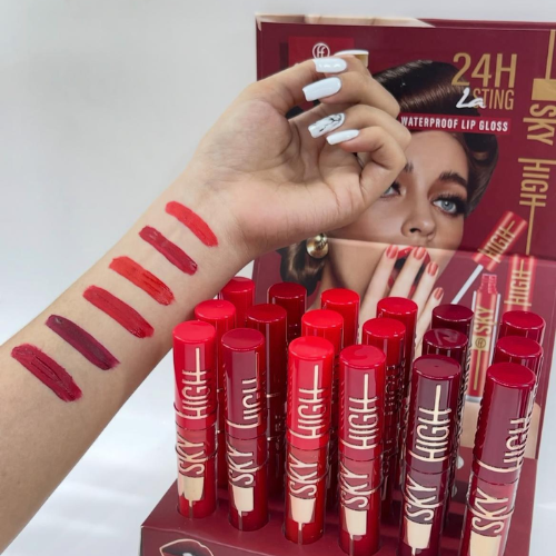 Labial Líquido Sky High – Acabado Mate de Larga Duración