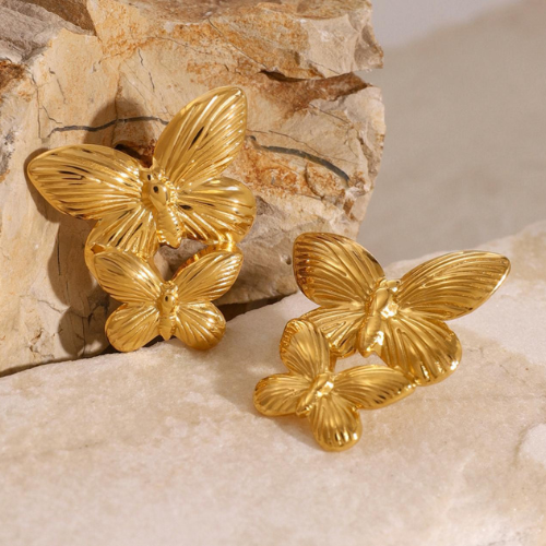 Aretes Dorados Mariposa Elegante